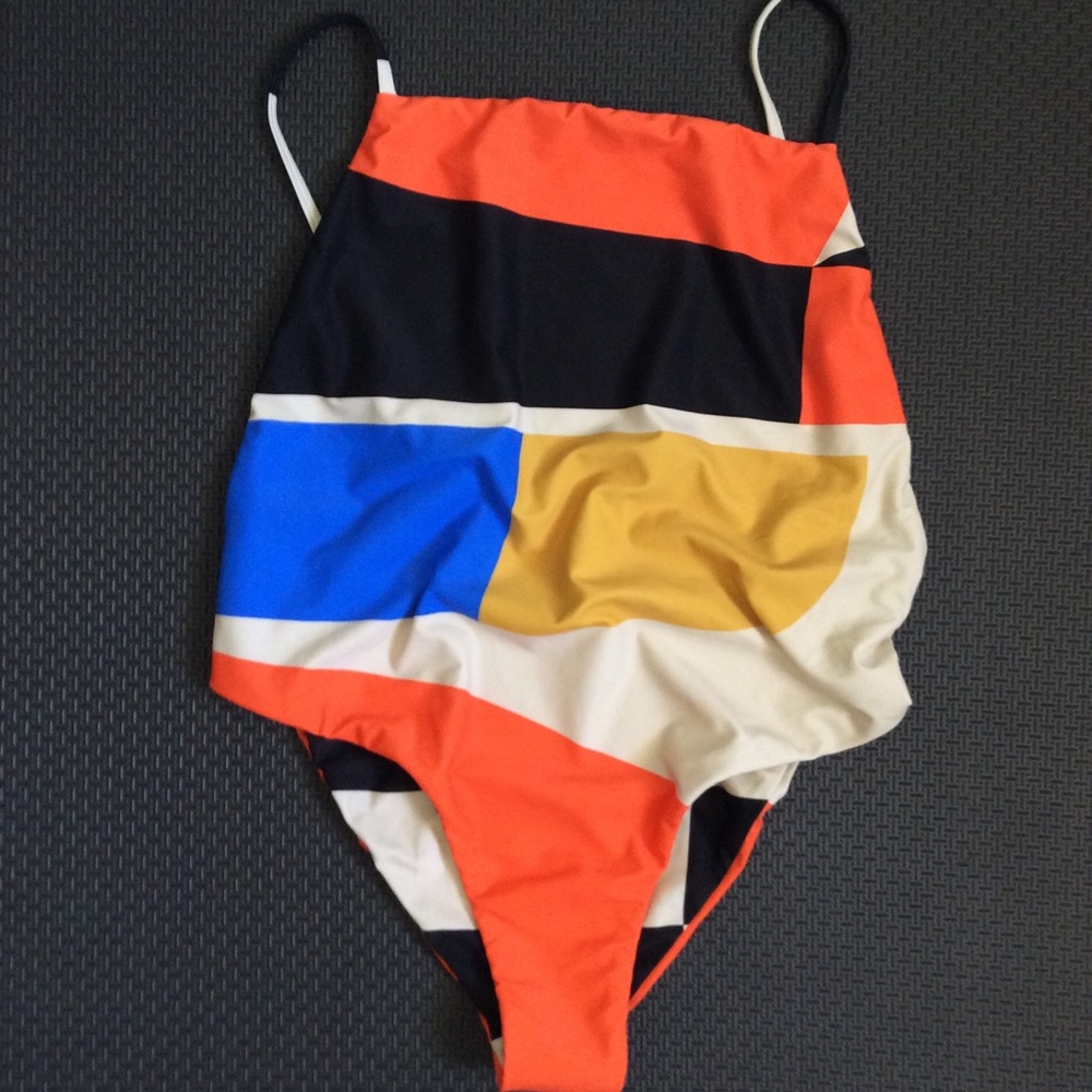 HP⭐️Billabong Reversible One Piece Swimsuit